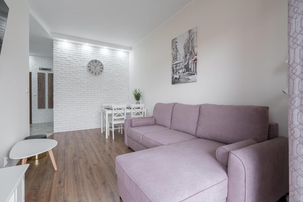 Apartament G11 Z Miejscem Parkingowym Thorn Exterior foto